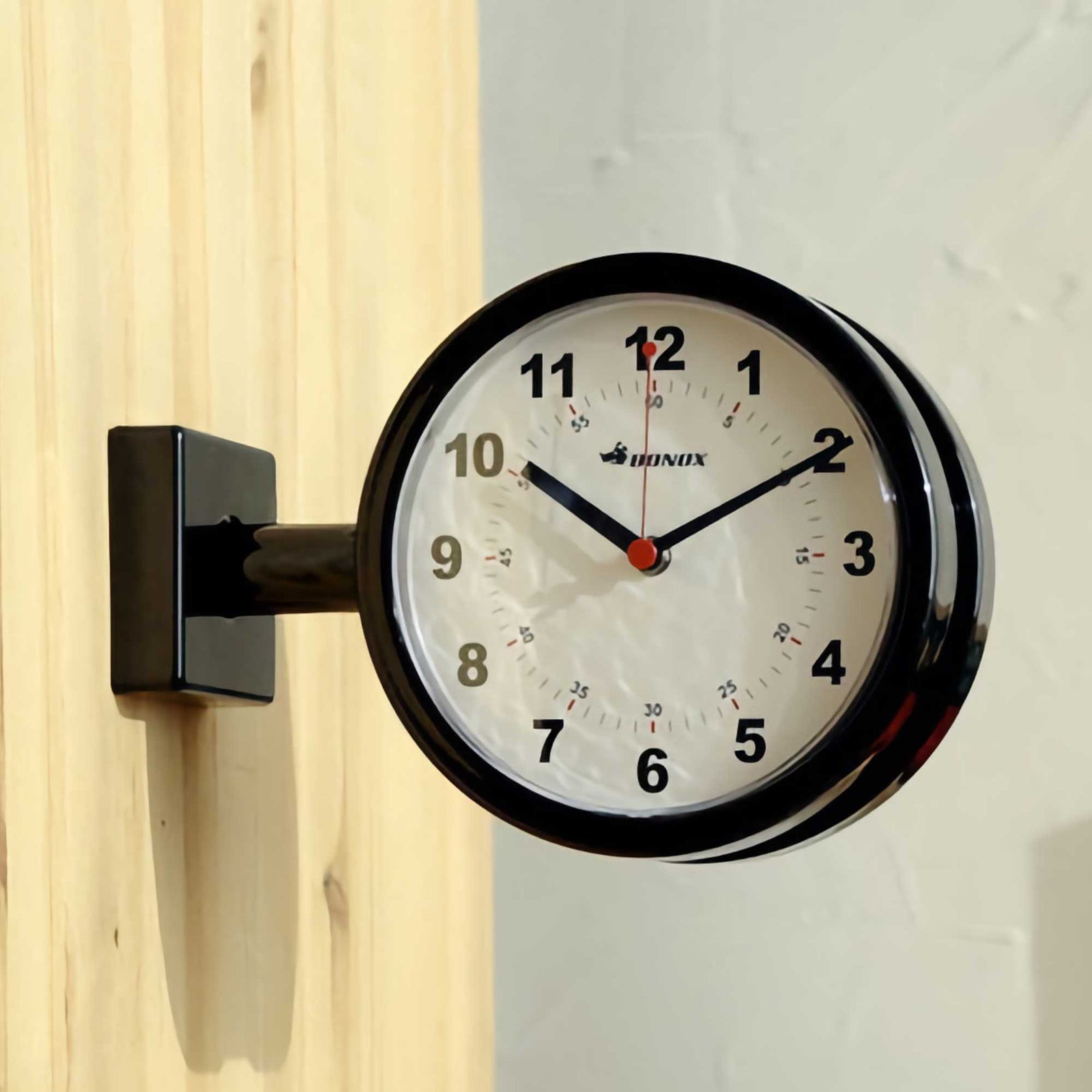 Bonox Double Face Wall Clock