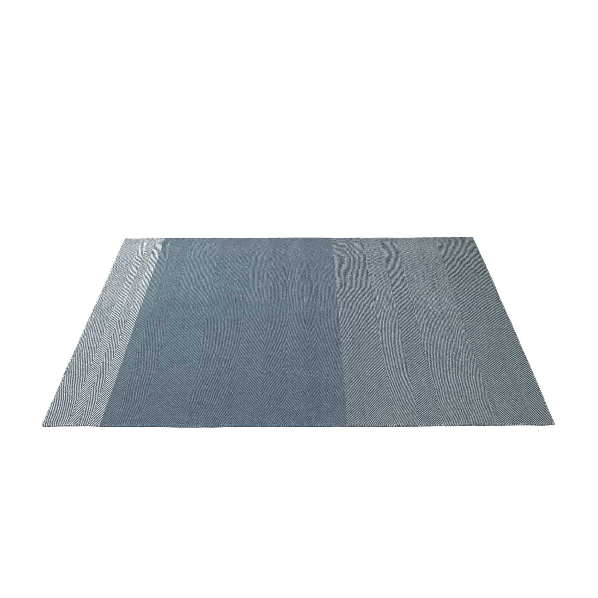 Muuto Varjo rug, blue (200x300 cm)