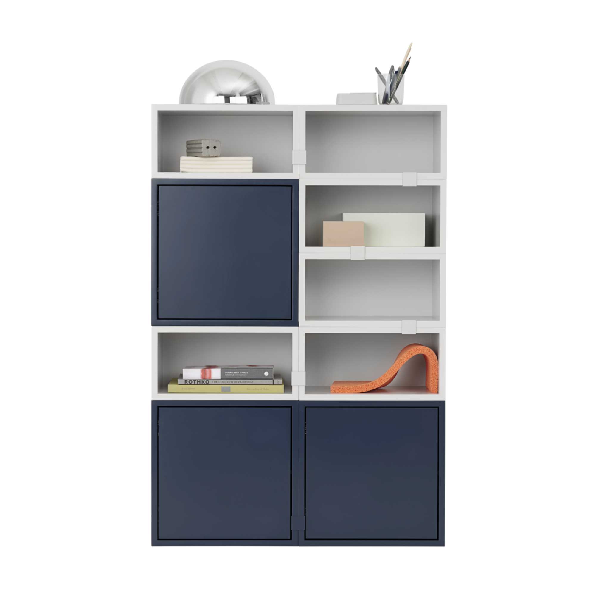 Muuto Stacked shelf system configuration 9-2