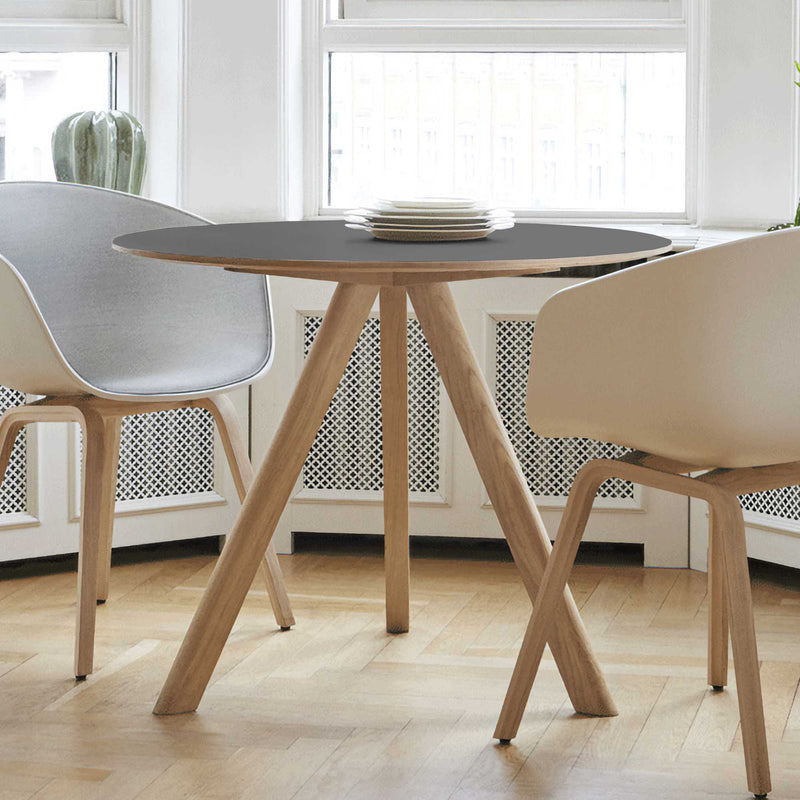 Hay Copenhague CPH20 table (90cmØ), oak lacquered/linoleum grey