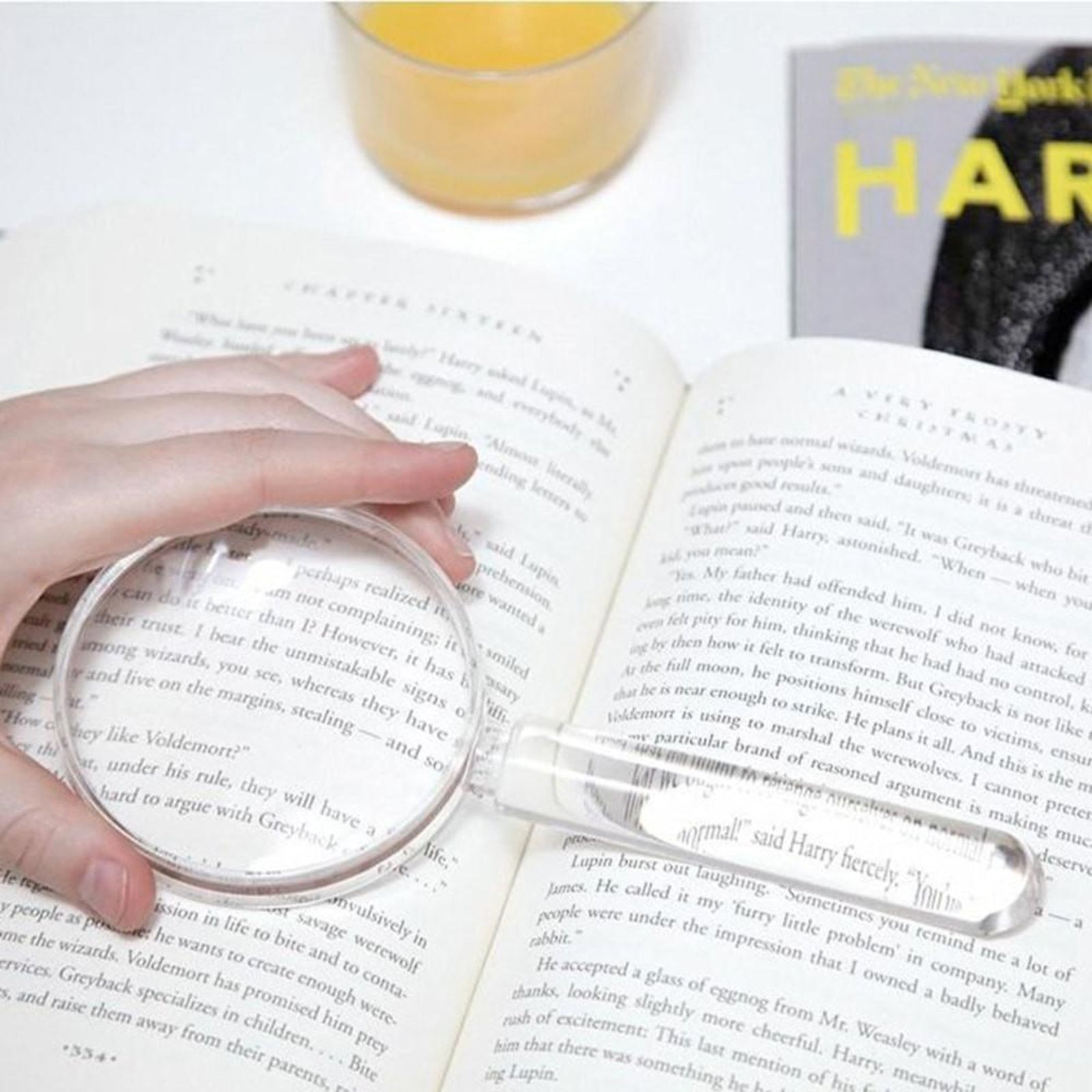 Kikkerland Acrylic Magnifier