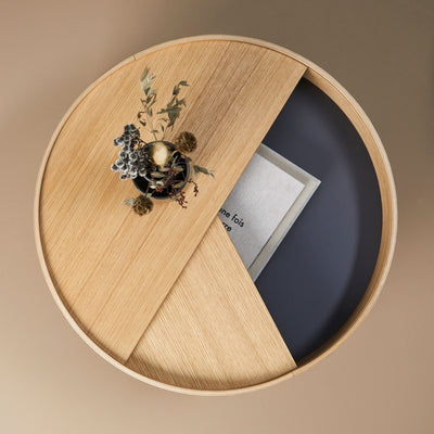 Woud Arc coffee table, oiled oak (Ø66 cm)