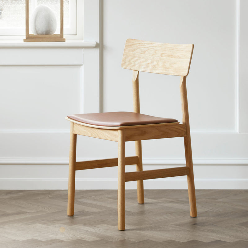 Woud Pause Dining Chair , Oiled Oak-Cognac Leather Seat