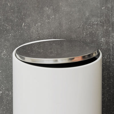 Audo Copenhagen Pedal bin, white steel (7 L)