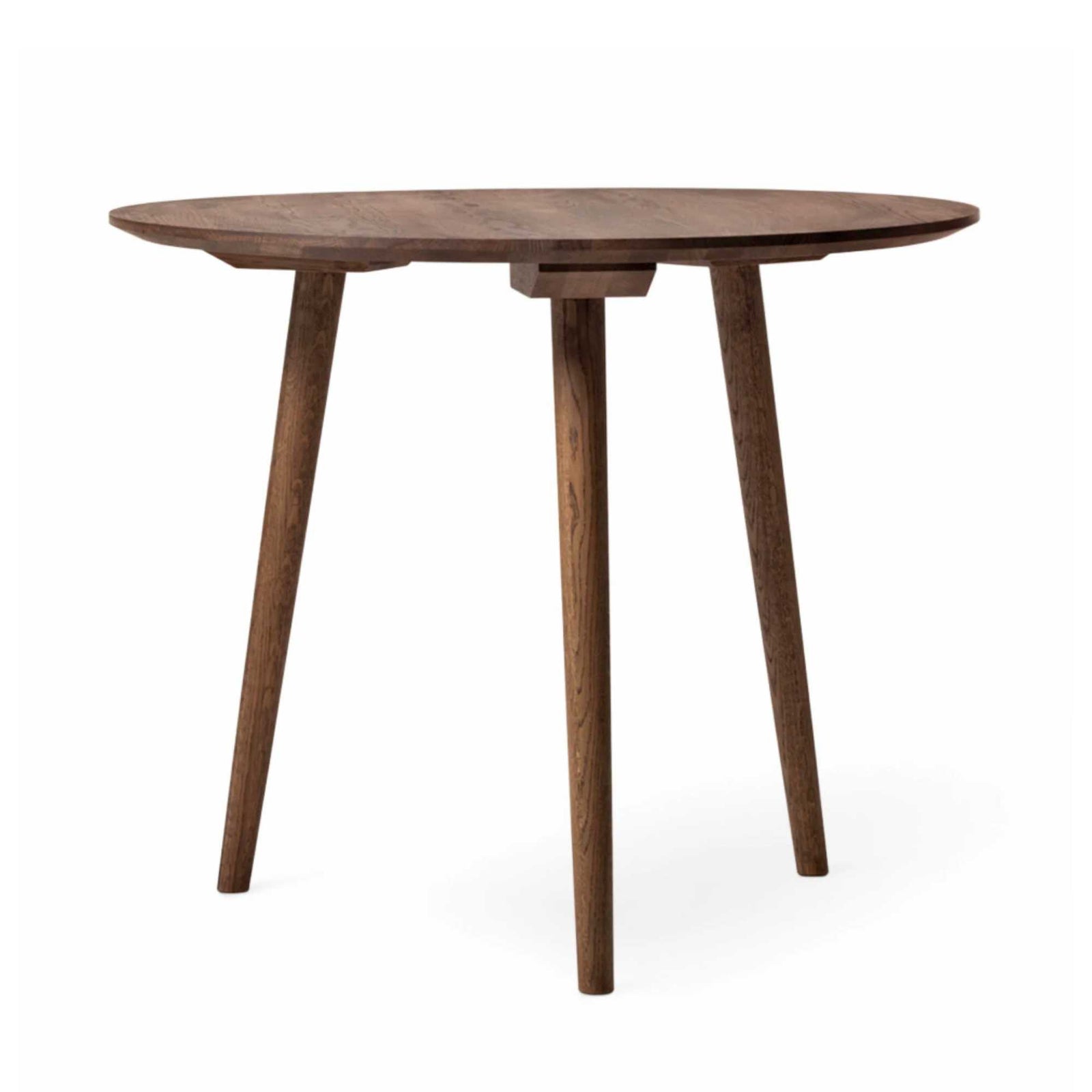 &Tradition SK3 In Between Round Table, Smoked Oiled Oak (ø90cm)