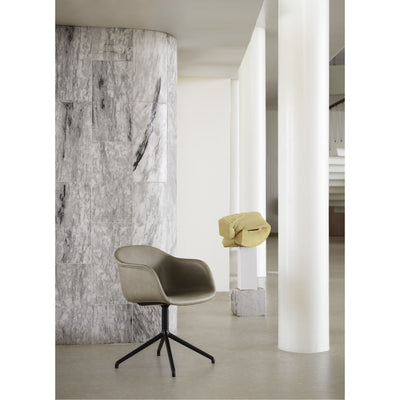 Muuto Fiber armchair, swivel base w.o. return, refine leather 0854 light grey - black